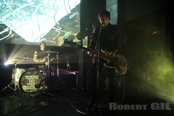 A PLACE TO BURY STRANGERS - 2024-04-23 - PARIS - Petit Bain - John Fedowitz - Sandra Fedowitz